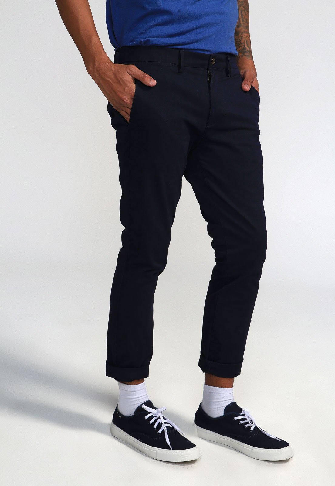 Calça Sarja GAP Chino Lisa Azul-Marinho - Marca GAP