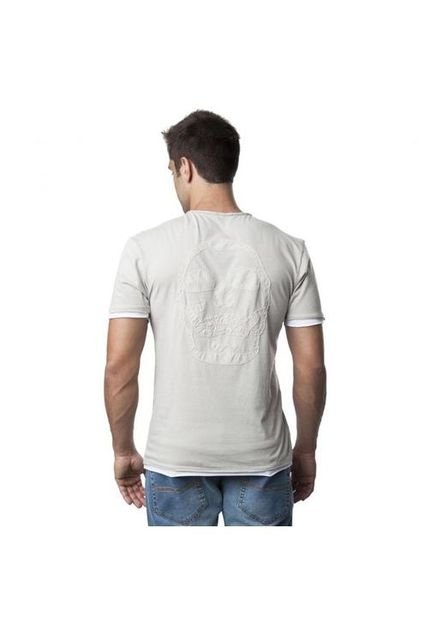 Camiseta Caveira Bege - Marca Mandi
