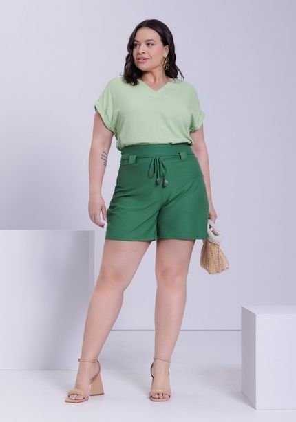 Blusa Plus Size em Malha e Viscose com Decote V - Marca Lunender