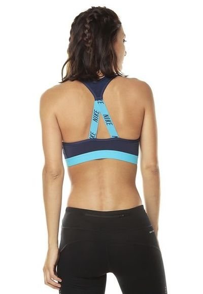 Top deportivo shop nike colombia