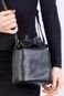 Mini bolsa saco em couro liso Nathy Preto - Marca Andrea Vinci