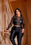 Cropped Plus Size com Strass Manga Longa  Preto - Marca It Curves