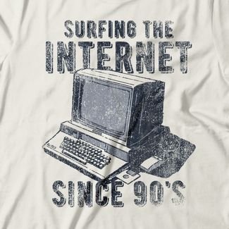 Camiseta Feminina Surfing The Internet - Off White