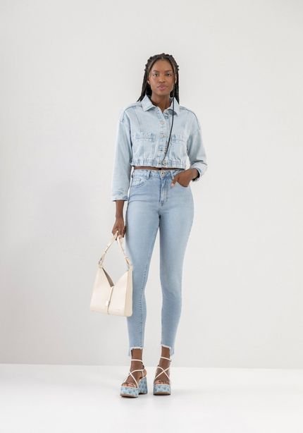 Calça Jeans Skinny Cropped com Barra Assimétrica - Marca Lez a Lez