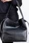 Bolsa sacola de ombro em couro croco Mara Preto - Marca Andrea Vinci