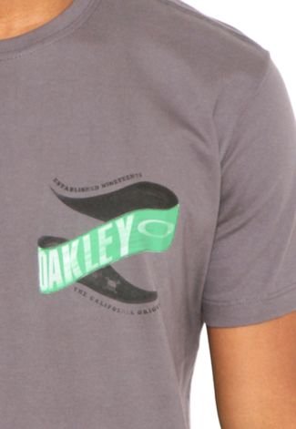 Camiseta Oakley Streamer Cinza