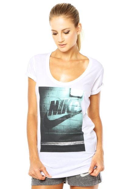 Camiseta Nike Sportswear Bf Wall Futura Branca - Marca Nike Sportswear