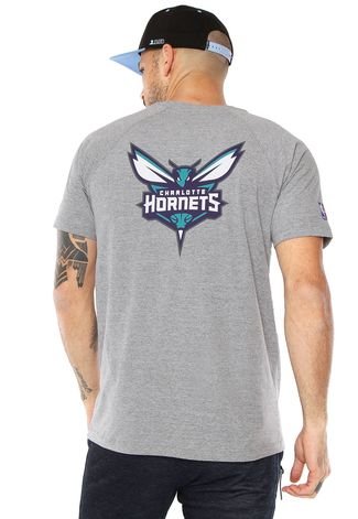 Camiseta New Era Charlotte Hornets Cinza