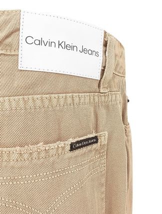 Bermuda Calvin Klein Jeans Masculina Destroyed Label Cáqui Claro