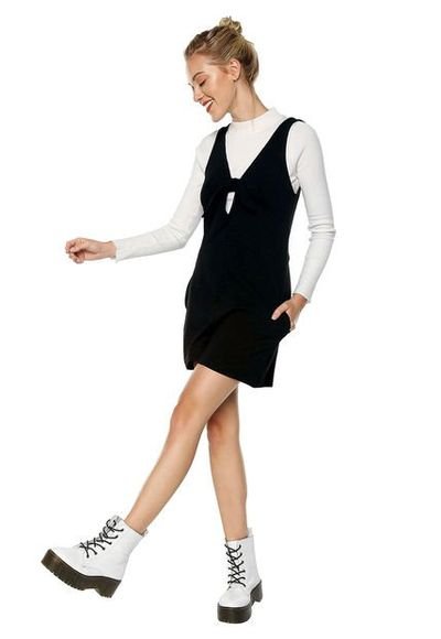 Enterizo negro hotsell con tenis