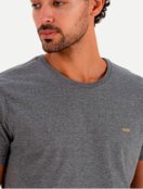 Camiseta King & Joe Básica Slim Mescla CA21001 Cinza - Marca King  E Joe