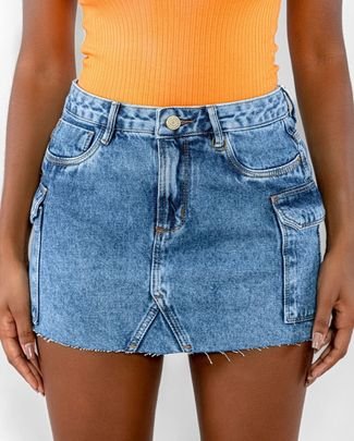 Mini Saia Jeans Cargo com Recorte Frontal 22483 Escura Consciência