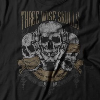 Camiseta Feminina Three Wise Skulls - Preto