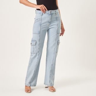 Calça Jeans Wide Recortes Cargo Delavê