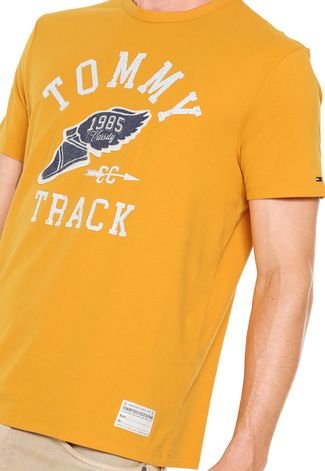 Camiseta Tommy Hilfiger Regular Fit Estampada Amarela