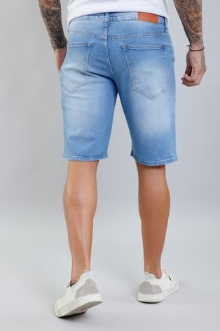 Bermuda Jeans Masculina Slim na Lavagem Azul Clara