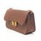 Bolsa Feminina Metalasse Envelope Grande com Alça de Corrente  Caramelo - Marca Pé Vermelho Calçados