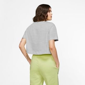 Camiseta Nike Sportswear Essential Feminina - Compre Agora