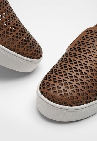 Slip On DAFITI SHOES Lasercut Caramelo - Compre Agora