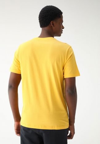 Camiseta New Balance Reta Culture Amarela