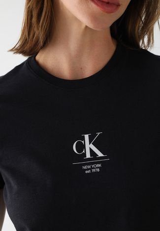 Camiseta Calvin Klein Jeans Logo Preta