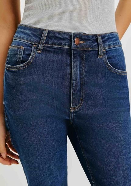 Calça Jeans Feminina Cintura Média Flare Petit - Marca Hering