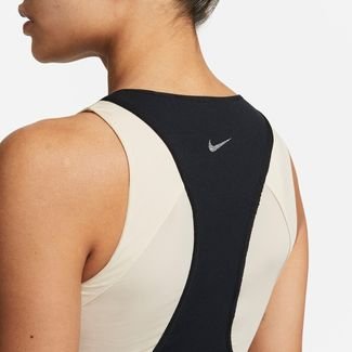 Regata Nike Yoga Layer Tank Feminina