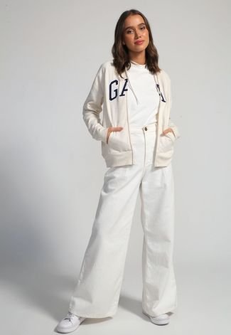 Emporio CWB - Outlet Griffes - - Blusa de Moletom GAP feminina, logo  bordado peluciado, touca com forro peluciado e bolsos frontais. R$ 85,00 em  até 12x no cartão de crédito. Entrega