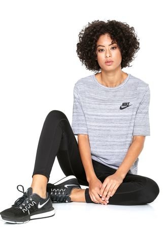Camiseta Nike Sportswear AV15 Knit Cinza