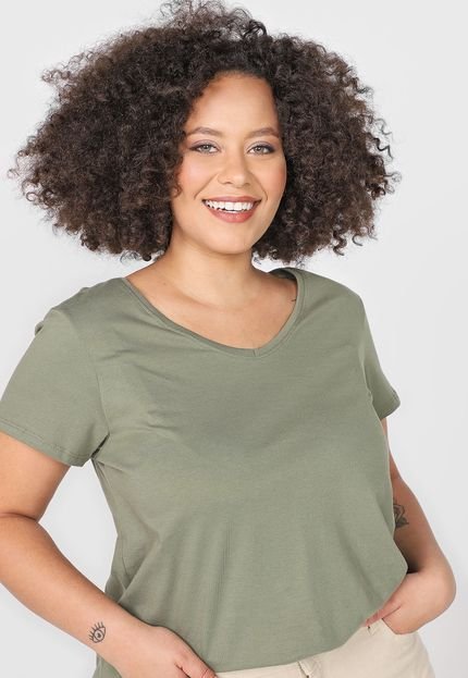 Camiseta Basicamente. Plus Size Lisa Verde - Marca Basicamente.