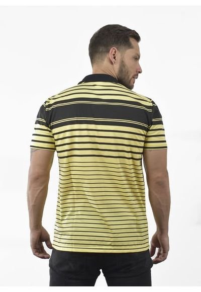 Camiseta tipo sales polo con bolsillo