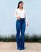 Calça Jeans Flare Feminina Cintura Média Abertura Na Barra 23139 Escura Consciência - Marca Consciência