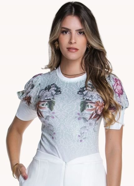 T-SHIRT FEMININA COM MANGA BUFANTE  Fundo Verde - Marca Art Livre