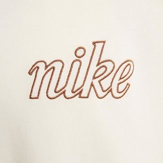 Camiseta Nike Sportswear Bear Feminina