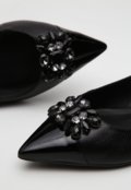 Sapatilha Slingback Jorge Bischoff de Couro Pedrarias Preta - Marca Jorge Bischoff