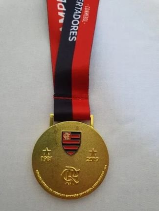 Caixa do Campeão: Medalha   Chaveiro Libertadores Flamengo 2019 Milled