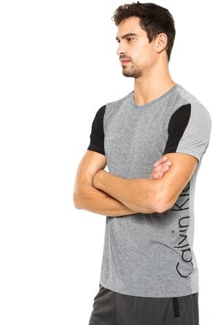 Camiseta Calvin Klein Performance Recortes Cinza