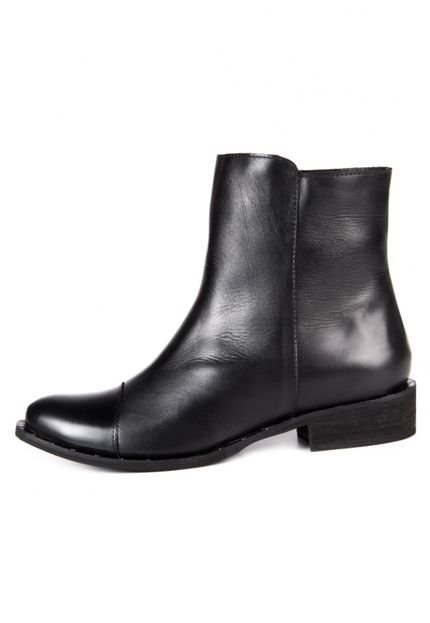 Bota AMARO Cano Curto Couro Sola Metal Preto - Marca AMARO