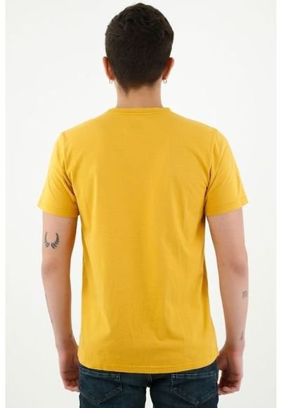  Camiseta amarilla para hombre, color amarillo : Ropa, Zapatos y  Joyería