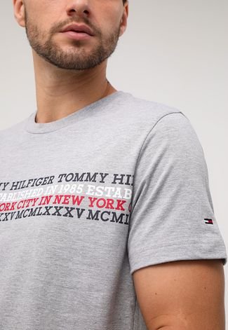 Camiseta Tommy Hilfiger New York Flag - Cinza, Netshoes