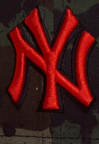 Boné New Era 5950 Splatouflage New York Yankees Verde