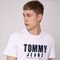 Camiseta Tommy Jeans Logo Gráfico - Branca - Marca Tommy Hilfiger