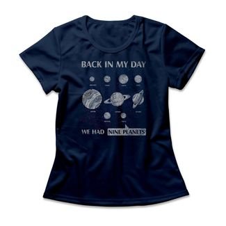 Camiseta Feminina Nove Planetas - Azul Marinho