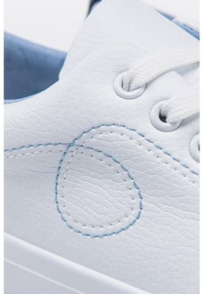 Tenis blancos on sale koaj