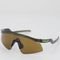 Óculos de Sol Oakley Hydra Olive Marrom - Marca Oakley