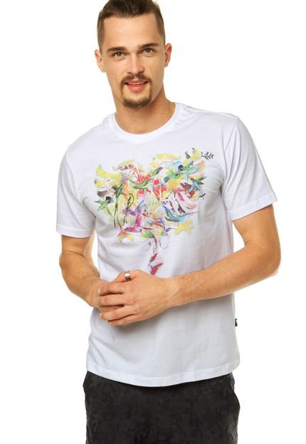Camiseta Cavalera Flores Branca - Marca Cavalera