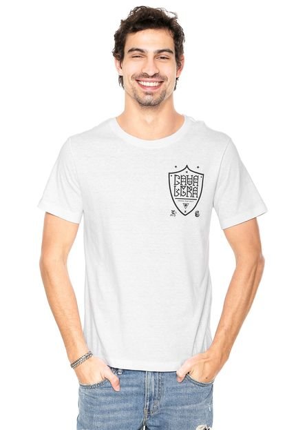 Camiseta Cavalera Escudo Branca - Marca Cavalera