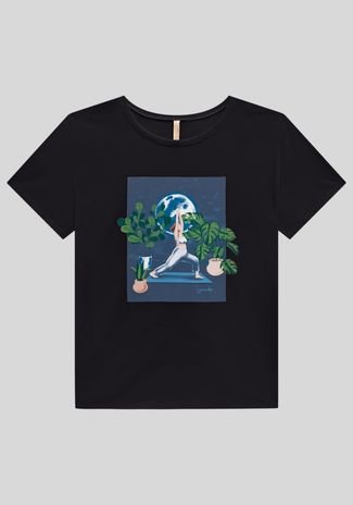 T-shirt Plus Size em Malha com Estampa Yoga