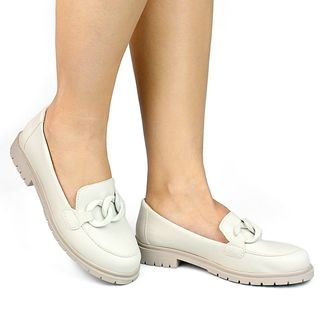 Sapato Feminino Mocassim Tratorado Donatella Shoes Bico Redondo Confort Off White Loafer Argola