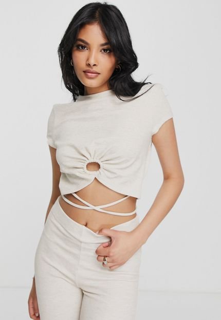 Blusa Cropped TOPSHOP Cut Out Off-White - Marca TOPSHOP
